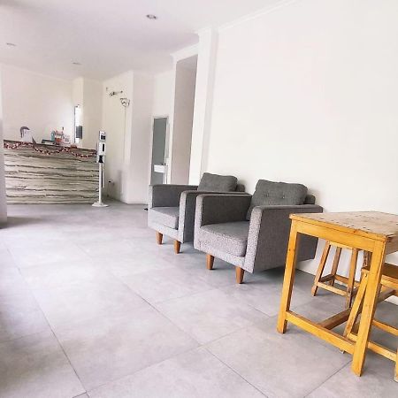 Nyenyak Mrt Lebak Bulus Simatupang Hotel Jakarta Exterior foto